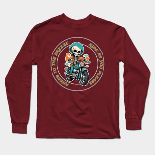 Knees to the breeze Long Sleeve T-Shirt